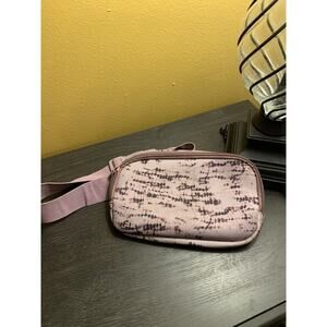 Marika Purple On The Run Belt Fanny Pack Zip‎ Bag